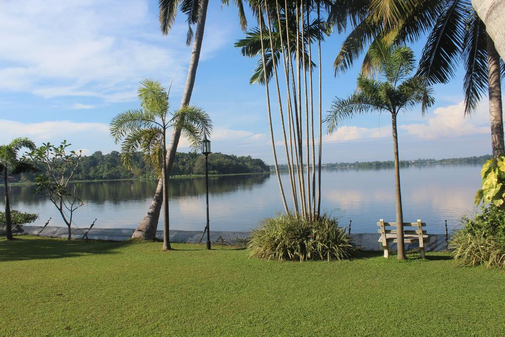 Blue Water Villa Piliyandala Bagian luar foto