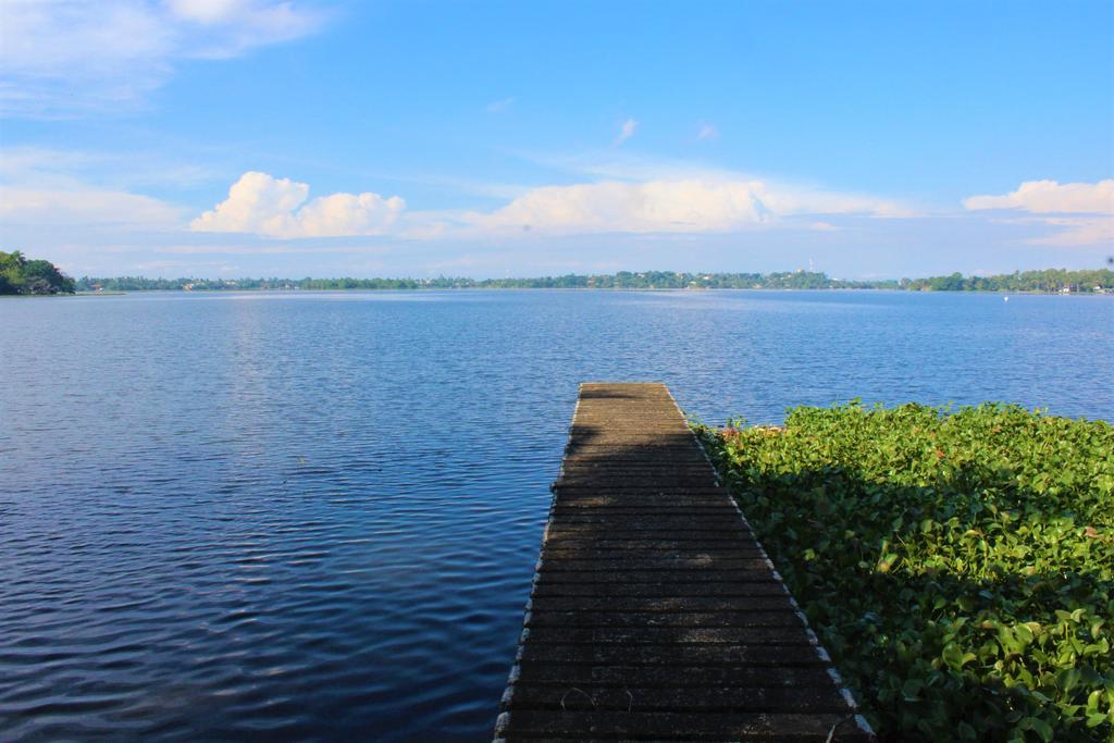 Blue Water Villa Piliyandala Bagian luar foto
