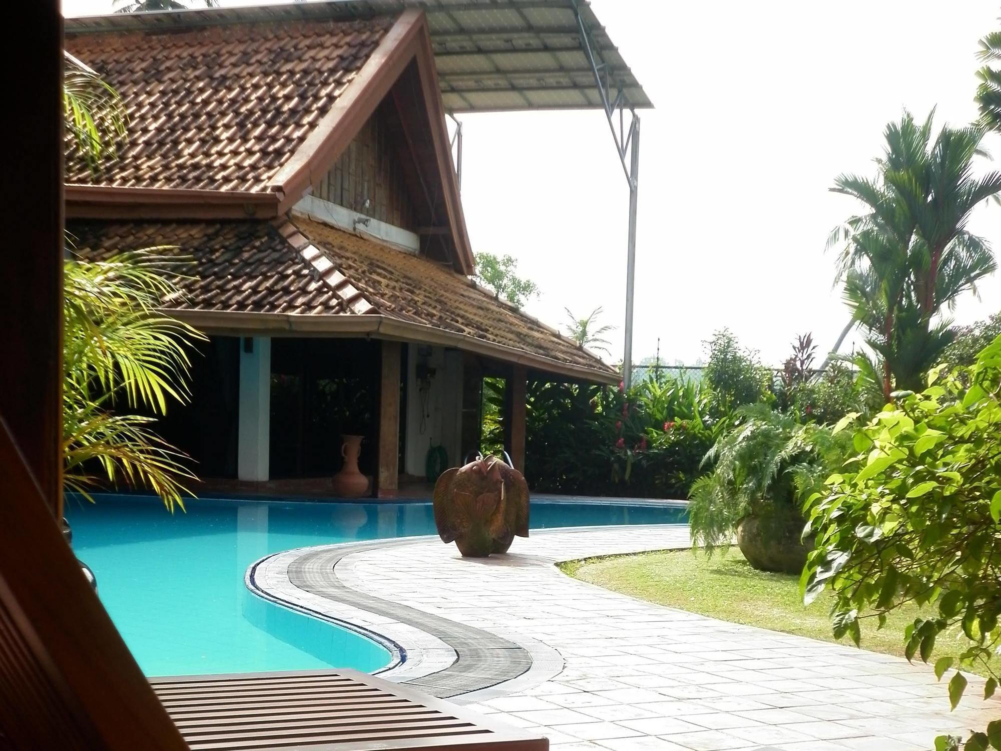 Blue Water Villa Piliyandala Bagian luar foto