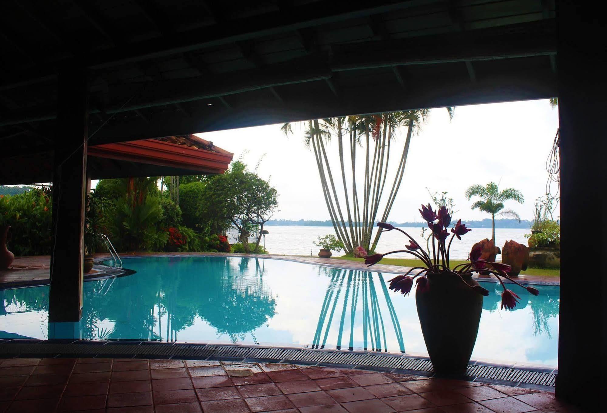 Blue Water Villa Piliyandala Bagian luar foto