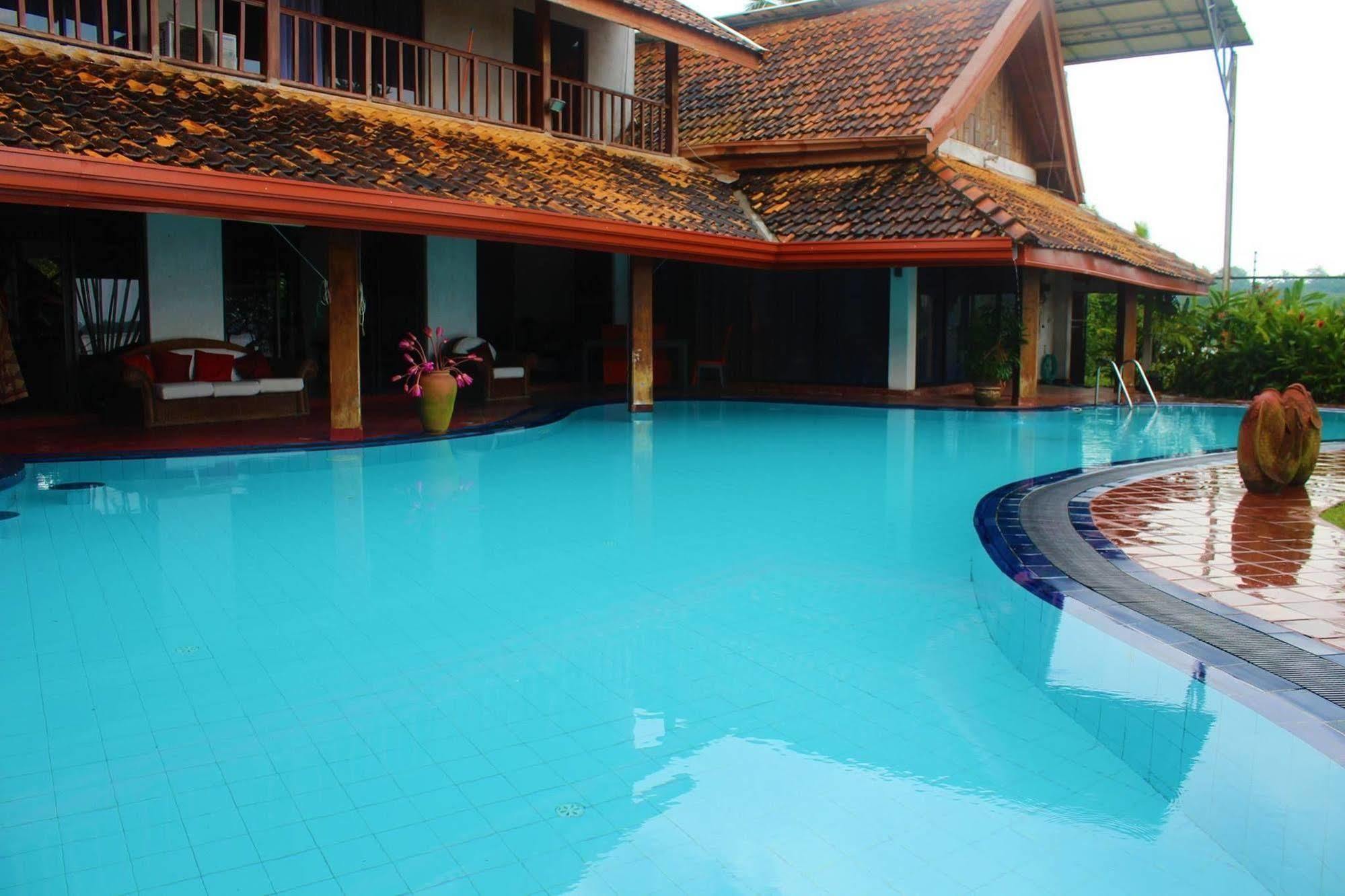 Blue Water Villa Piliyandala Bagian luar foto